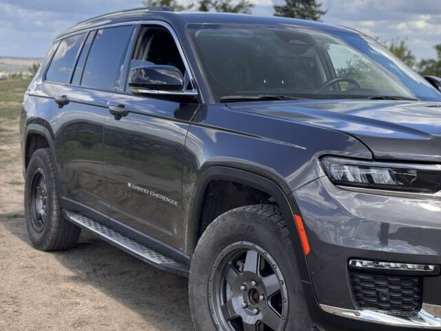 Джип Гранд Чероки 2021 в Вышгороде на Automoto.ua Серый Джип Гранд Чероки, объемом двигателя 3.6 л и пробегом 62 тыс. км за 34000 $, фото 2 на Automoto.ua