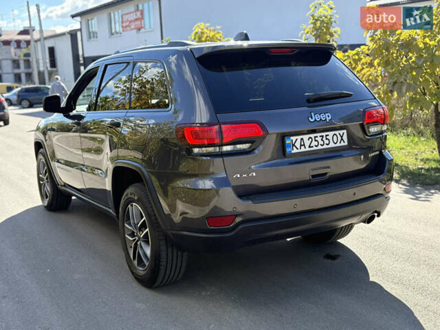 Джип Гранд Чероки 2021 в Киеве на Automoto.ua Серый Джип Гранд Чероки, объемом двигателя 3.6 л и пробегом 61 тыс. км за 29950 $, фото 4 на Automoto.ua