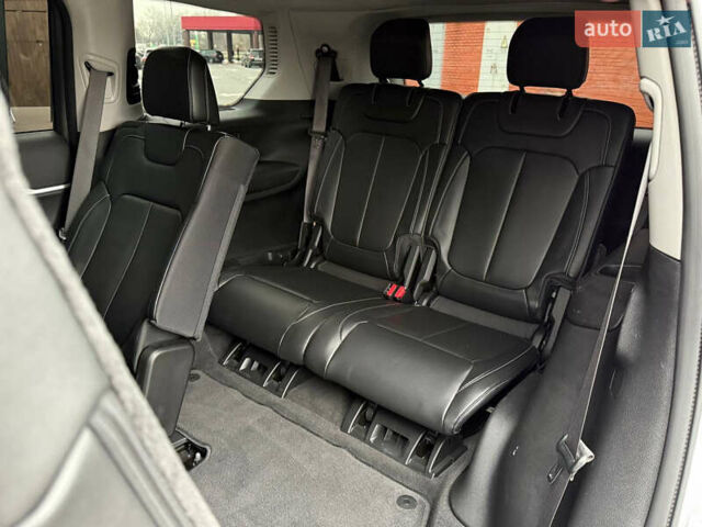 Серый Джип Гранд Чероки, объемом двигателя 3.6 л и пробегом 23 тыс. км за 39900 $, фото 45 на Automoto.ua