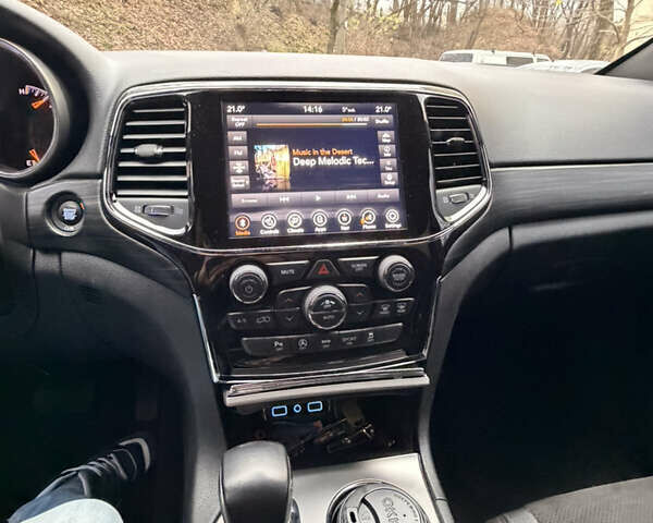 Сірий Джип Grand Cherokee, об'ємом двигуна 3.6 л та пробігом 37 тис. км за 30200 $, фото 9 на Automoto.ua