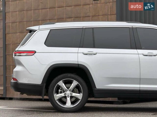 Серый Джип Гранд Чероки, объемом двигателя 3.6 л и пробегом 23 тыс. км за 39900 $, фото 12 на Automoto.ua