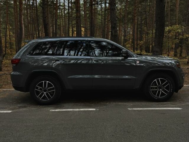 Джип Гранд Чероки 2021 в Полтаве на Automoto.ua Серый Джип Гранд Чероки, объемом двигателя 3.6 л и пробегом 73 тыс. км за 33000 $, фото 7 на Automoto.ua