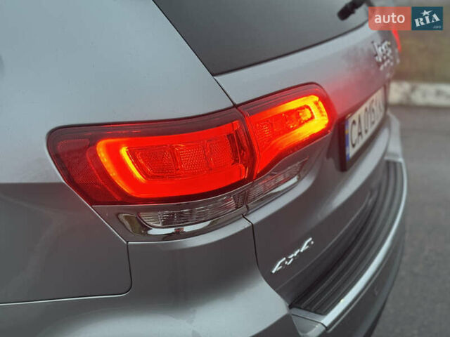 Серый Джип Гранд Чероки, объемом двигателя 3.6 л и пробегом 96 тыс. км за 26500 $, фото 12 на Automoto.ua