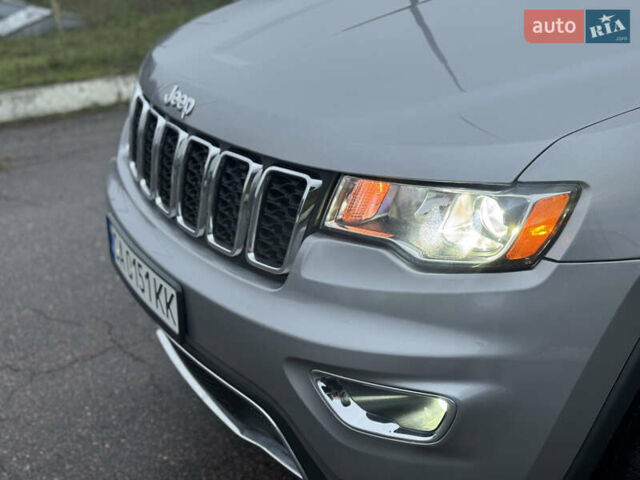 Серый Джип Гранд Чероки, объемом двигателя 3.6 л и пробегом 96 тыс. км за 26500 $, фото 5 на Automoto.ua