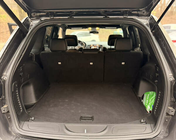 Сірий Джип Grand Cherokee, об'ємом двигуна 3.6 л та пробігом 37 тис. км за 30200 $, фото 16 на Automoto.ua
