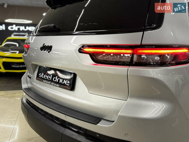 Серый Джип Гранд Чероки, объемом двигателя 3.61 л и пробегом 99 тыс. км за 39499 $, фото 8 на Automoto.ua