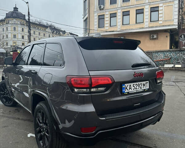 Сірий Джип Grand Cherokee, об'ємом двигуна 3.6 л та пробігом 36 тис. км за 30500 $, фото 6 на Automoto.ua