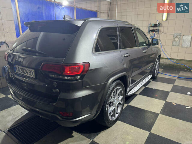 Джип Grand Cherokee 2021 у Умани на Automoto.ua Сірий Джип Grand Cherokee, об'ємом двигуна 2.99 л та пробігом 92 тис. км за 44000 $, фото 8 на Automoto.ua