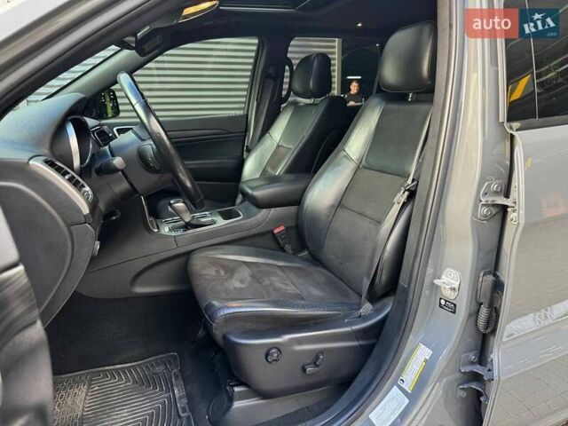 Серый Джип Гранд Чероки, объемом двигателя 3.6 л и пробегом 66 тыс. км за 28990 $, фото 8 на Automoto.ua