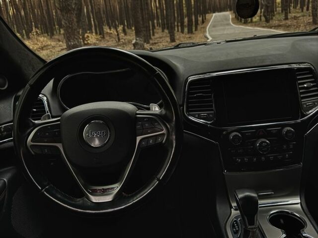 Джип Гранд Чероки 2021 в Полтаве на Automoto.ua Серый Джип Гранд Чероки, объемом двигателя 3.6 л и пробегом 73 тыс. км за 33000 $, фото 3 на Automoto.ua