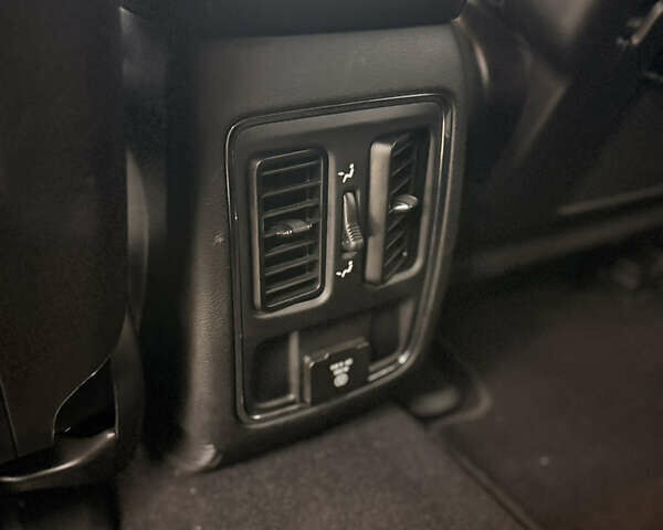 Сірий Джип Grand Cherokee, об'ємом двигуна 3.6 л та пробігом 37 тис. км за 30200 $, фото 15 на Automoto.ua