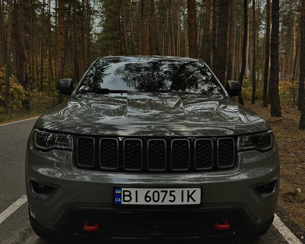 Серый Джип Гранд Чероки, объемом двигателя 3.6 л и пробегом 73 тыс. км за 33000 $, фото 1 на Automoto.ua