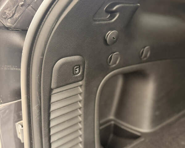 Сірий Джип Grand Cherokee, об'ємом двигуна 3.6 л та пробігом 37 тис. км за 30200 $, фото 18 на Automoto.ua