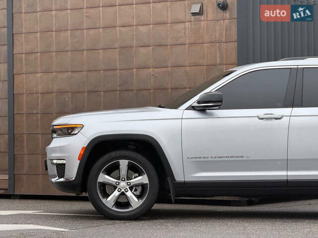 Серый Джип Гранд Чероки, объемом двигателя 3.6 л и пробегом 23 тыс. км за 39900 $, фото 15 на Automoto.ua