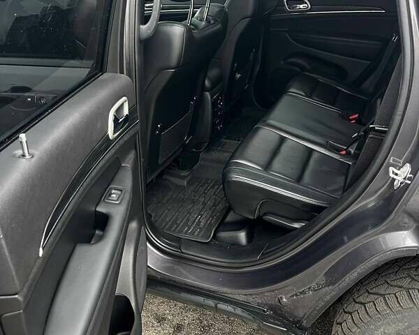 Серый Джип Гранд Чероки, объемом двигателя 3.6 л и пробегом 61 тыс. км за 25700 $, фото 22 на Automoto.ua