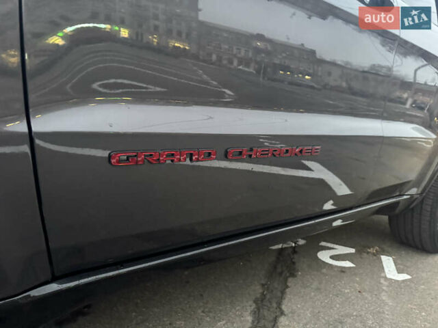 Сірий Джип Grand Cherokee, об'ємом двигуна 3.6 л та пробігом 36 тис. км за 30500 $, фото 5 на Automoto.ua