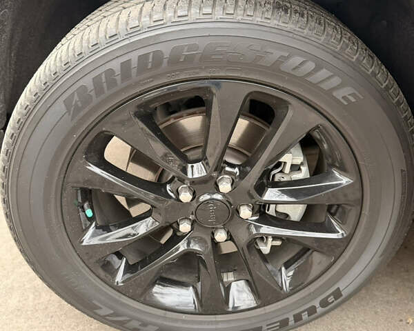 Сірий Джип Grand Cherokee, об'ємом двигуна 3.6 л та пробігом 37 тис. км за 30200 $, фото 8 на Automoto.ua