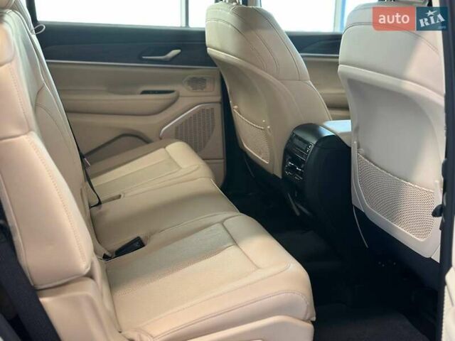 Сірий Джип Grand Cherokee, об'ємом двигуна 3.6 л та пробігом 1 тис. км за 53000 $, фото 49 на Automoto.ua