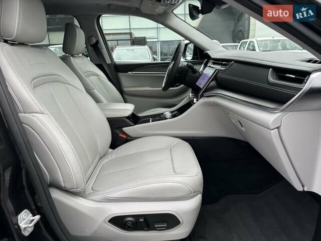 Серый Джип Гранд Чероки, объемом двигателя 3.6 л и пробегом 32 тыс. км за 43900 $, фото 30 на Automoto.ua