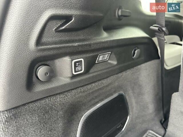 Серый Джип Гранд Чероки, объемом двигателя 3.6 л и пробегом 32 тыс. км за 43900 $, фото 11 на Automoto.ua