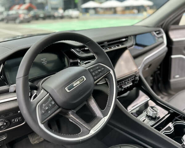 Серый Джип Гранд Чероки, объемом двигателя 2 л и пробегом 20 тыс. км за 50000 $, фото 13 на Automoto.ua