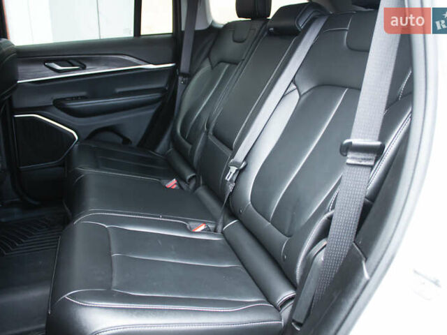 Серый Джип Гранд Чероки, объемом двигателя 3.6 л и пробегом 87 тыс. км за 39700 $, фото 13 на Automoto.ua