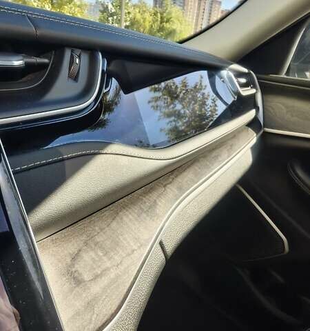 Серый Джип Гранд Чероки, объемом двигателя 2 л и пробегом 48 тыс. км за 48700 $, фото 19 на Automoto.ua