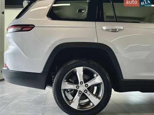 Сірий Джип Grand Cherokee, об'ємом двигуна 3.6 л та пробігом 1 тис. км за 53000 $, фото 8 на Automoto.ua