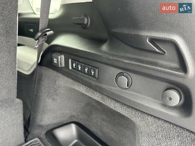 Серый Джип Гранд Чероки, объемом двигателя 3.6 л и пробегом 32 тыс. км за 43900 $, фото 12 на Automoto.ua