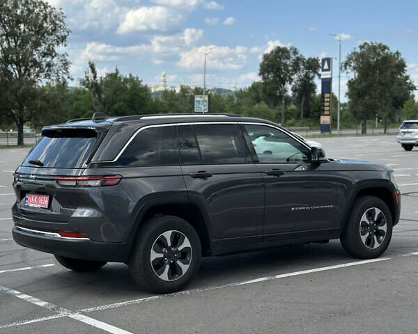 Серый Джип Гранд Чероки, объемом двигателя 2 л и пробегом 20 тыс. км за 50000 $, фото 6 на Automoto.ua