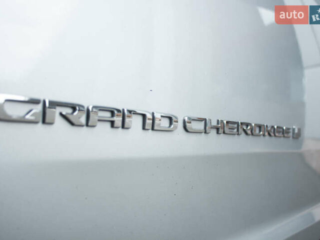 Серый Джип Гранд Чероки, объемом двигателя 3.6 л и пробегом 87 тыс. км за 39700 $, фото 40 на Automoto.ua