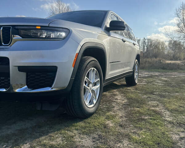 Серый Джип Гранд Чероки, объемом двигателя 3.6 л и пробегом 65 тыс. км за 34500 $, фото 2 на Automoto.ua