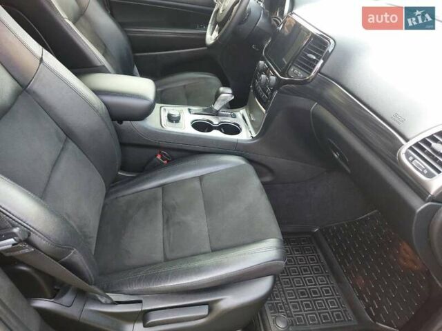 Сірий Джип Grand Cherokee, об'ємом двигуна 3.6 л та пробігом 33 тис. км за 28300 $, фото 32 на Automoto.ua