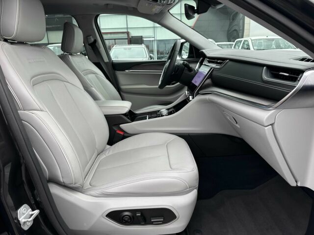 Серый Джип Гранд Чероки, объемом двигателя 3.6 л и пробегом 32 тыс. км за 43900 $, фото 12 на Automoto.ua