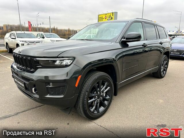 Серый Джип Гранд Чероки, объемом двигателя 3.6 л и пробегом 32 тыс. км за 43859 $, фото 2 на Automoto.ua