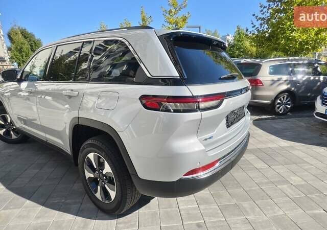 Серый Джип Гранд Чероки, объемом двигателя 2 л и пробегом 48 тыс. км за 48700 $, фото 6 на Automoto.ua