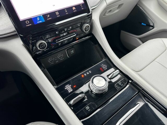 Серый Джип Гранд Чероки, объемом двигателя 3.6 л и пробегом 32 тыс. км за 43900 $, фото 10 на Automoto.ua