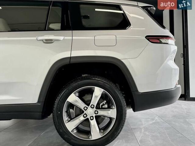 Серый Джип Гранд Чероки, объемом двигателя 3.6 л и пробегом 1 тыс. км за 47900 $, фото 7 на Automoto.ua