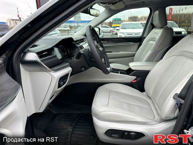 Серый Джип Гранд Чероки, объемом двигателя 3.6 л и пробегом 32 тыс. км за 43859 $, фото 8 на Automoto.ua