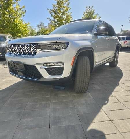 Серый Джип Гранд Чероки, объемом двигателя 2 л и пробегом 48 тыс. км за 48700 $, фото 3 на Automoto.ua