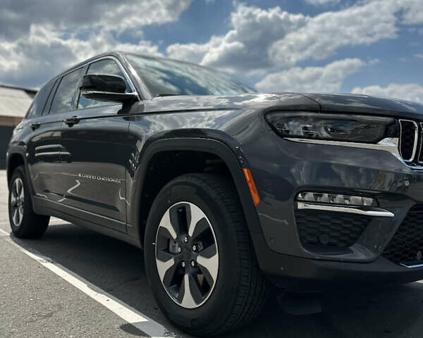 Серый Джип Гранд Чероки, объемом двигателя 2 л и пробегом 20 тыс. км за 50000 $, фото 9 на Automoto.ua