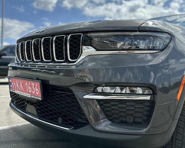 Серый Джип Гранд Чероки, объемом двигателя 2 л и пробегом 20 тыс. км за 50000 $, фото 10 на Automoto.ua