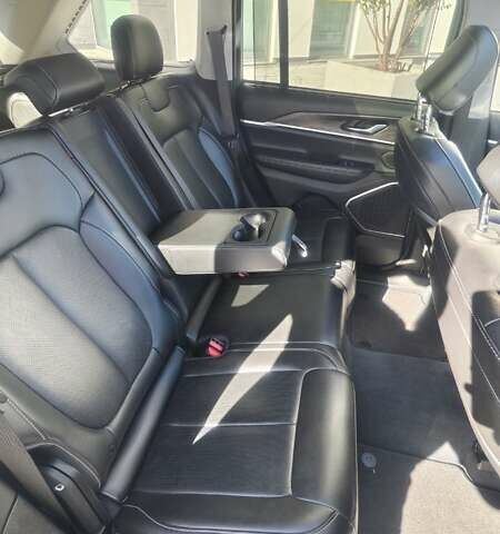 Серый Джип Гранд Чероки, объемом двигателя 2 л и пробегом 48 тыс. км за 48700 $, фото 22 на Automoto.ua