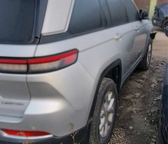 Серый Джип Гранд Чероки, объемом двигателя 0 л и пробегом 40 тыс. км за 28700 $, фото 1 на Automoto.ua