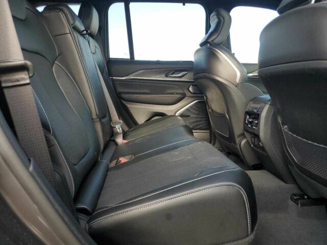 Серый Джип Гранд Чероки, объемом двигателя 2 л и пробегом 1 тыс. км за 13000 $, фото 10 на Automoto.ua