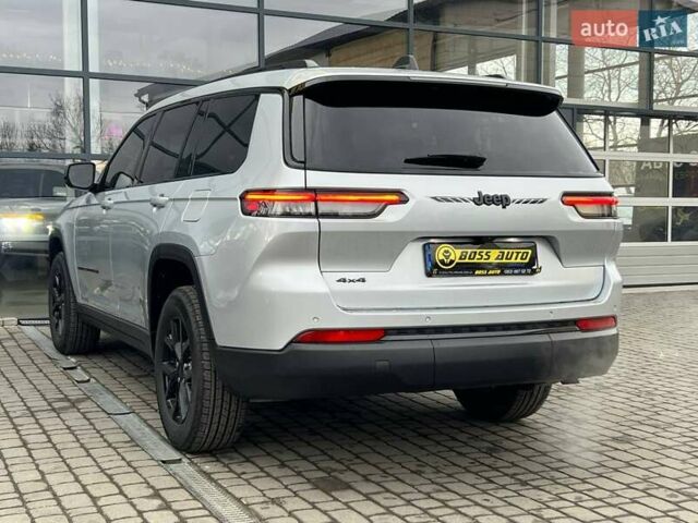 Серый Джип Гранд Чероки, объемом двигателя 3.6 л и пробегом 20 тыс. км за 37000 $, фото 4 на Automoto.ua