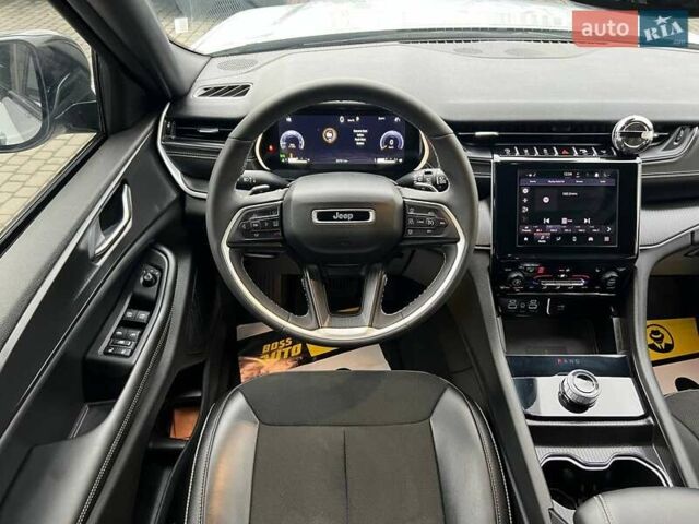 Серый Джип Гранд Чероки, объемом двигателя 3.6 л и пробегом 20 тыс. км за 37000 $, фото 11 на Automoto.ua