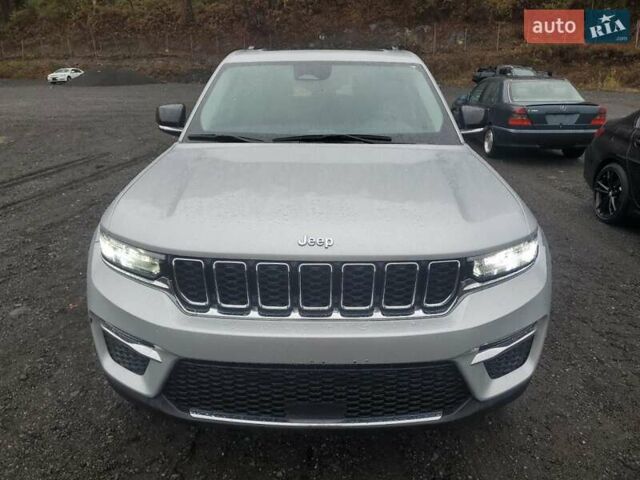 Сірий Джип Grand Cherokee, об'ємом двигуна 2 л та пробігом 70 тис. км за 13900 $, фото 4 на Automoto.ua