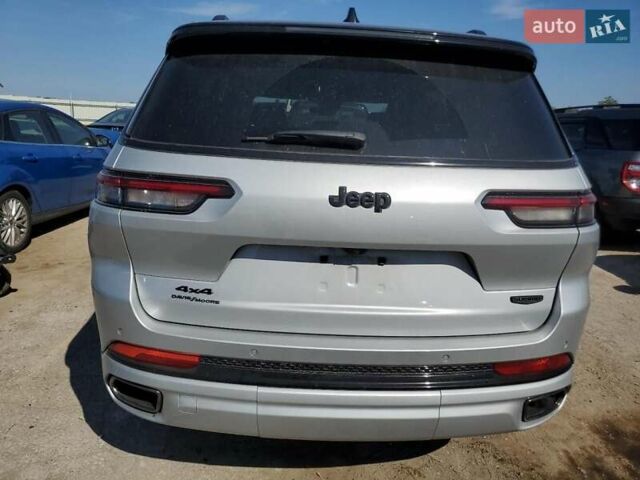 Серый Джип Гранд Чероки, объемом двигателя 5.65 л и пробегом 69 тыс. км за 27000 $, фото 2 на Automoto.ua