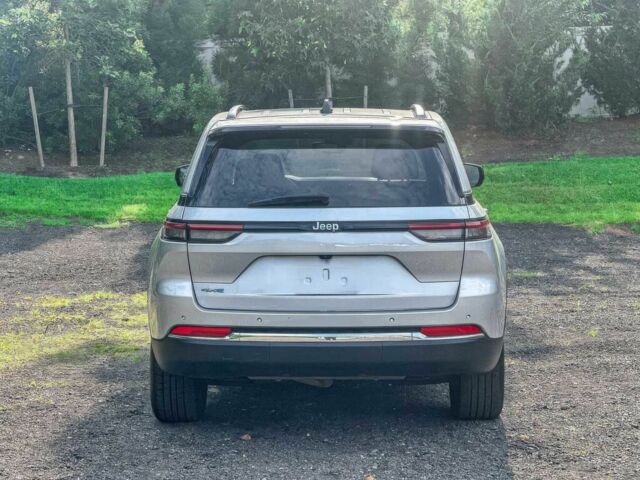 Сірий Джип Grand Cherokee, об'ємом двигуна 2 л та пробігом 10 тис. км за 18700 $, фото 5 на Automoto.ua